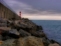 Phare_et_rocher_port_la_nouvelle