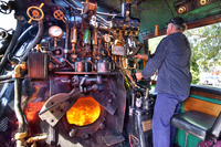 Steam_train_engine_room