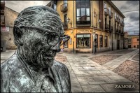 Estatuezamora_filtered