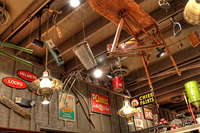 Hanging_tin