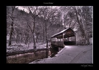 Covered_bridge_in_snow