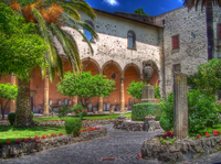 Abbazia_di_grottaferrata_-_cortile_interno