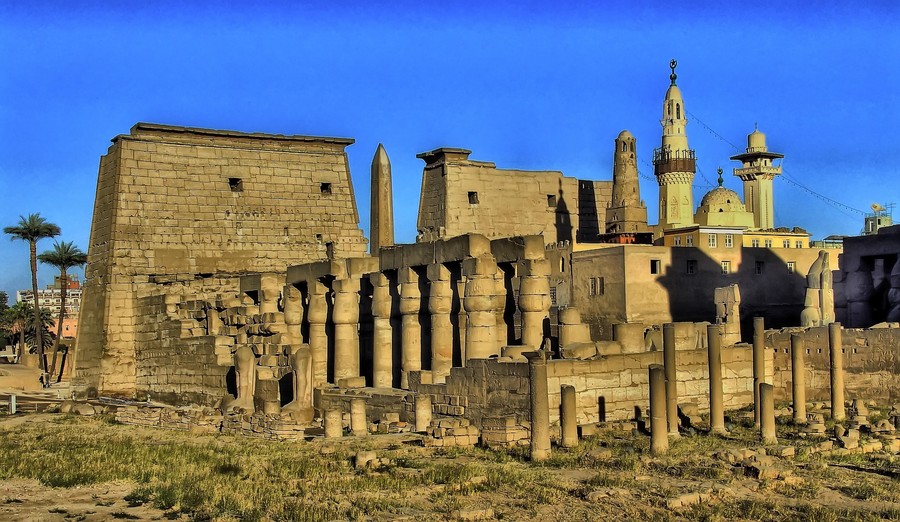 Luxor_temple_filtered_2__-2_tonemapped_filtered
