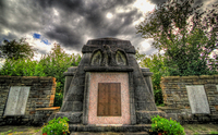Ehrenmal4-900