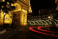 Paris_and_running_lights-final-hdr
