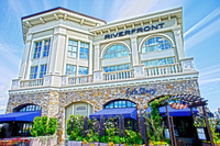 Riverfront-restaraunt