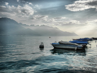 Lake-under-mist