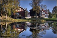 Norwegian-farm-in-autumn-light-2