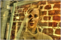 What-woman-staring-at-birds