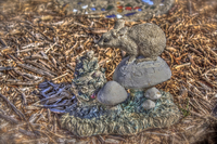 Garden-figurine-mouse
