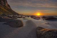 Sunseth-in-lofoten