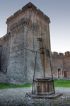 Pozzo-e-torre-castello-caetani-sermoneta