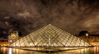 Mus-e-du-louvre-at-night