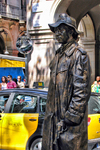 Live-statue-on-las-rambla-street