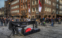 The-piano-player