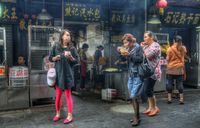 Eatting-while-walking